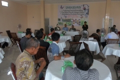 Sarasehan-Teknologi-Pupuk-Berimbang-dan-Agens-Hayati-Sebagai-Solusi-Peningkatan-Produksi-Pertanian-Madiun-27-Oktober-2015-100_7691