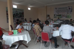 Sarasehan-Teknologi-Pupuk-Berimbang-dan-Agens-Hayati-Sebagai-Solusi-Peningkatan-Produksi-Pertanian-Madiun-27-Oktober-2015-100_7744